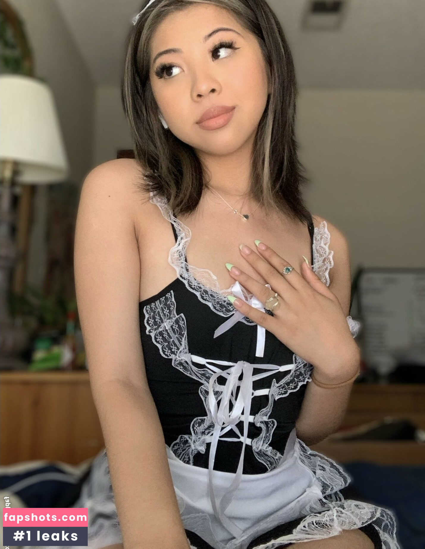 Asian Beauties nude babe gallery