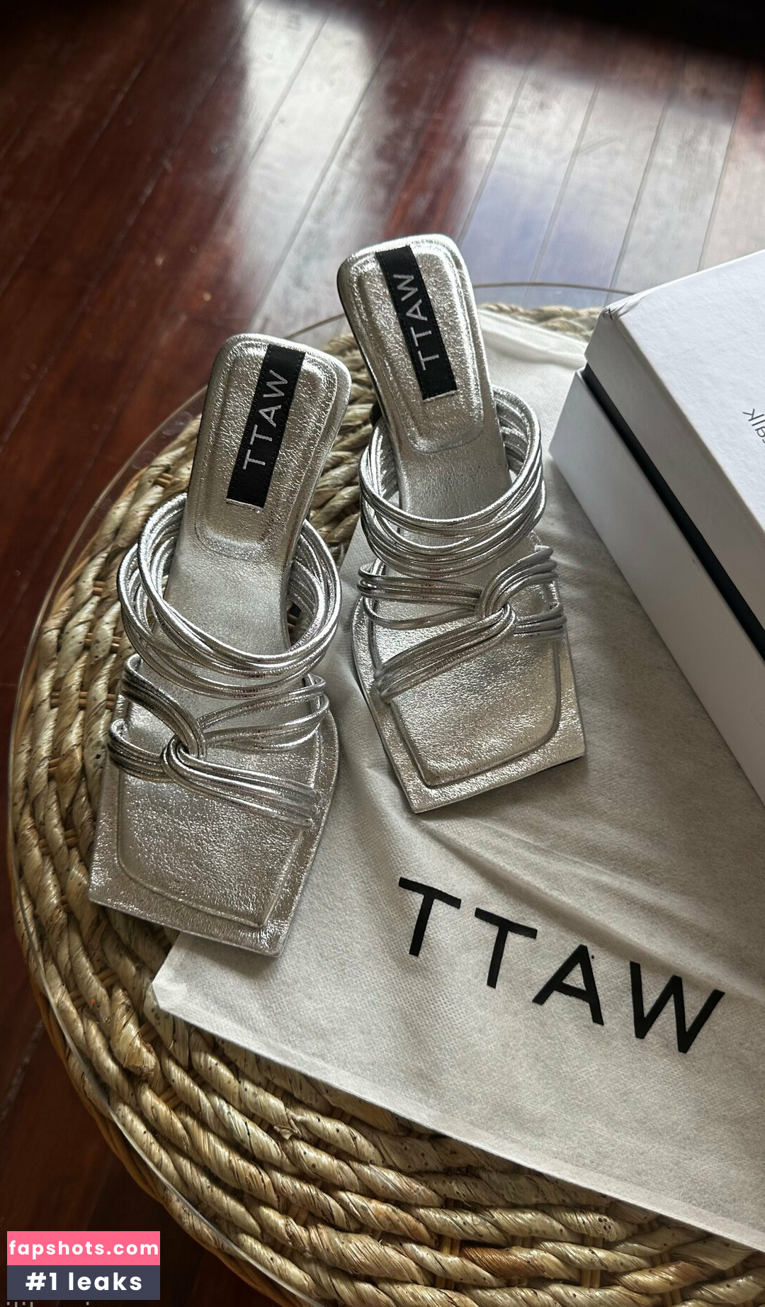 asian_lili gallery photo #53