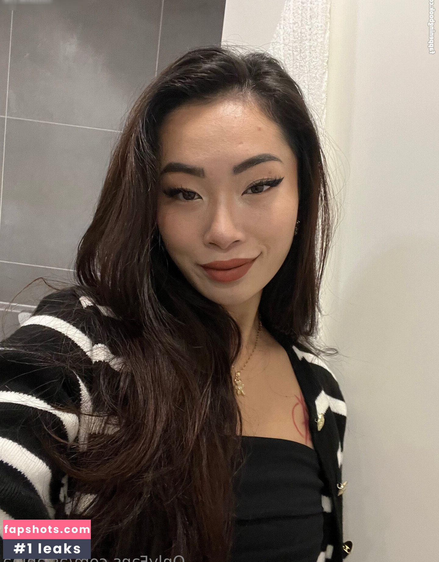 asianiina gallery photo #26