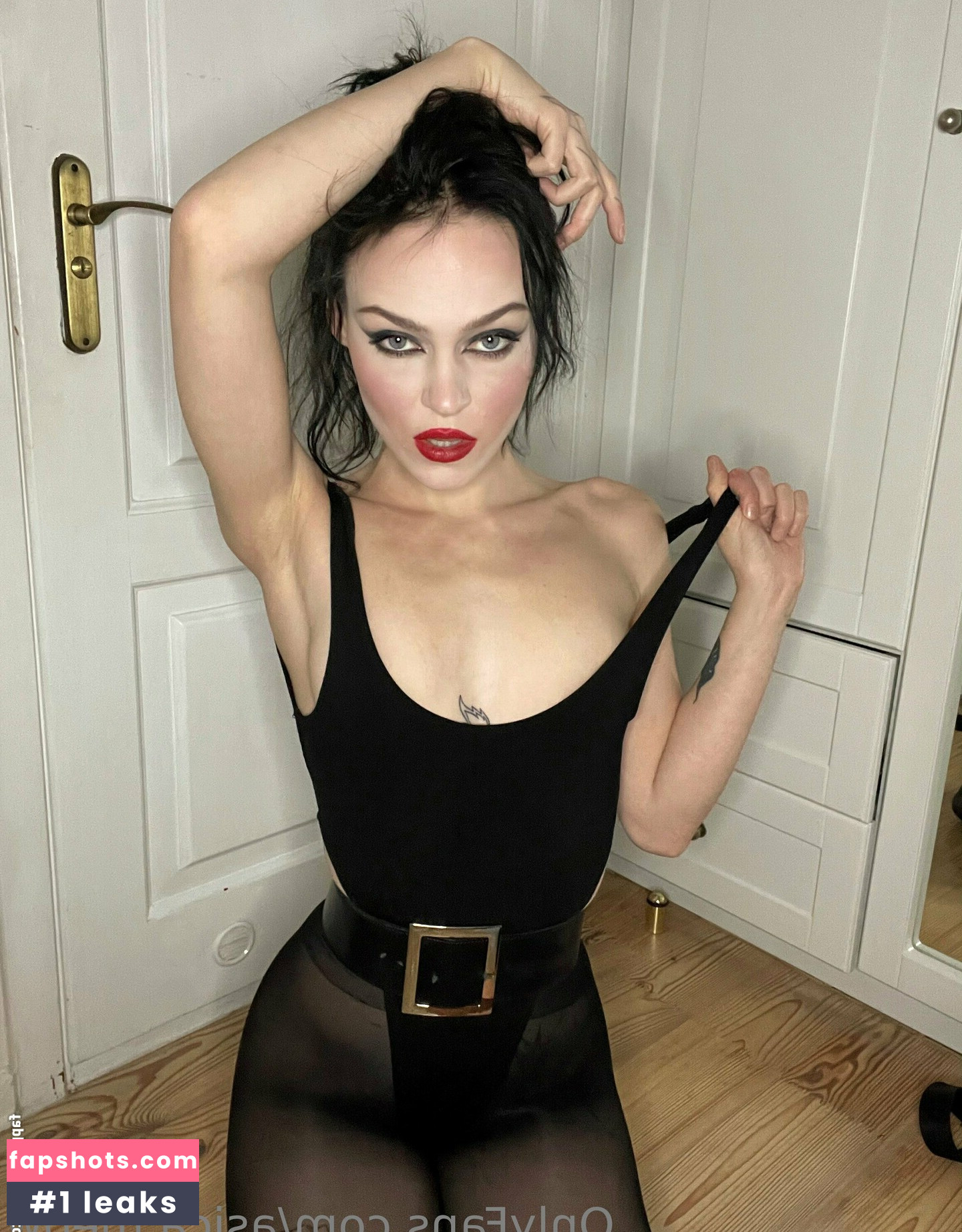 asica.meow gallery photo #87