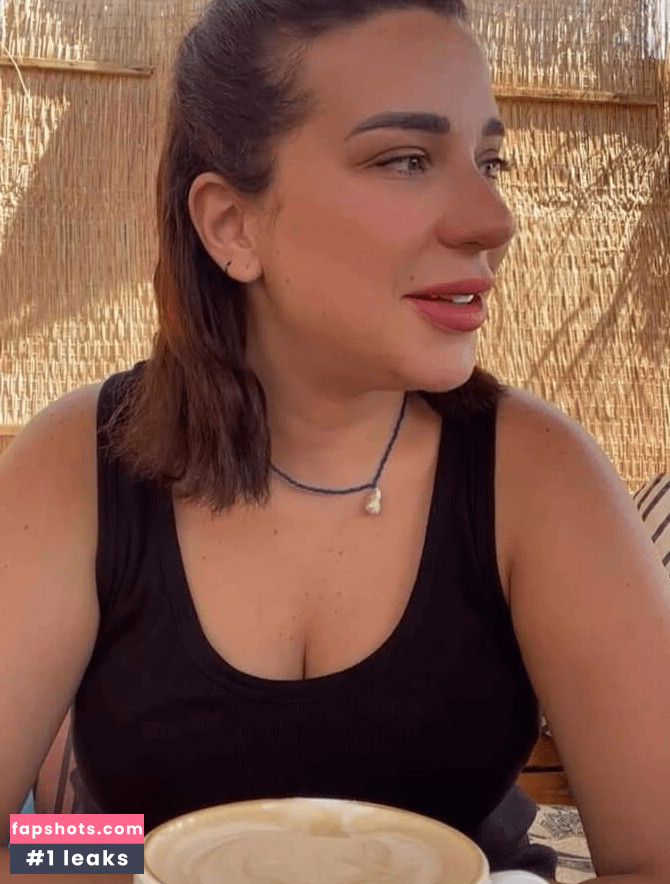 Asma Sherif Moneer gallery photo #7