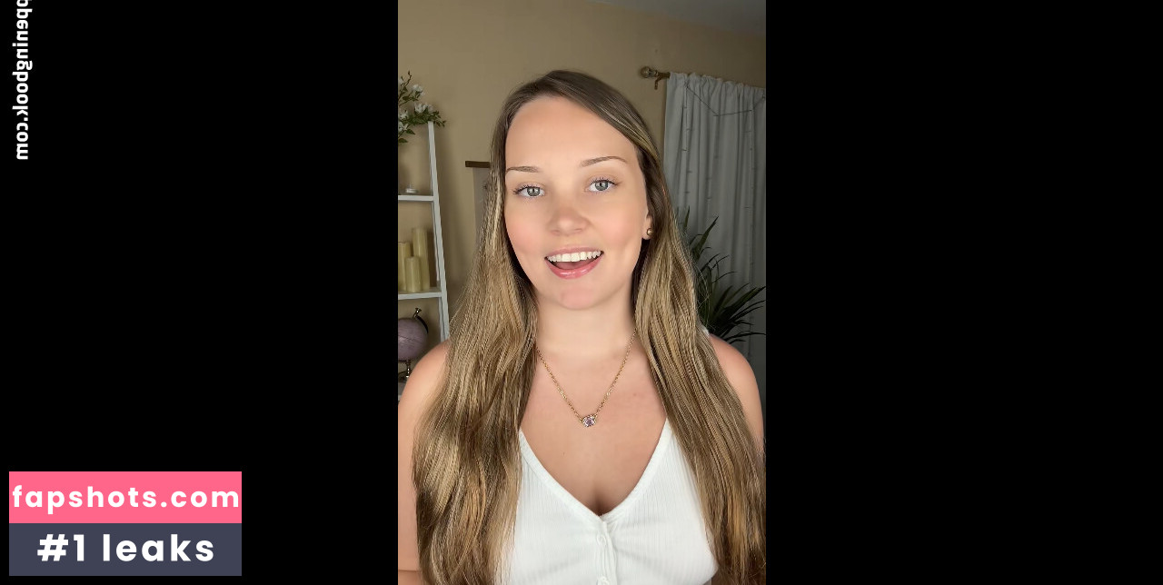 ASMR Darling gallery photo #9