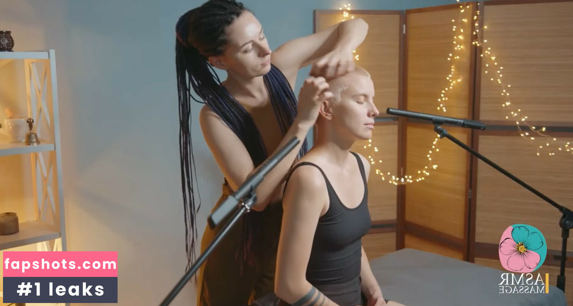 ASMR Massage gallery photo #4