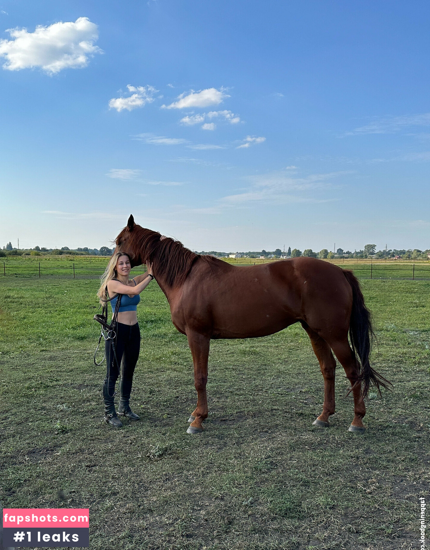 ASMR Massage gallery photo #49