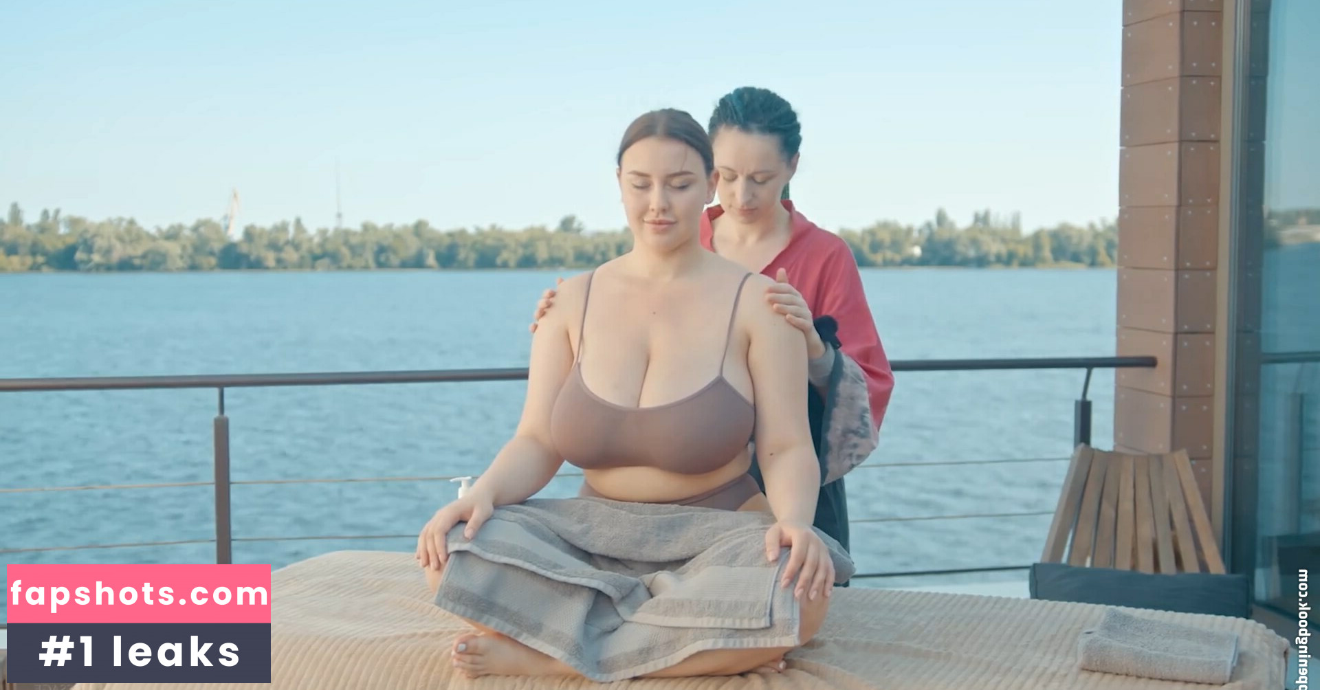 ASMR Massage gallery photo #86