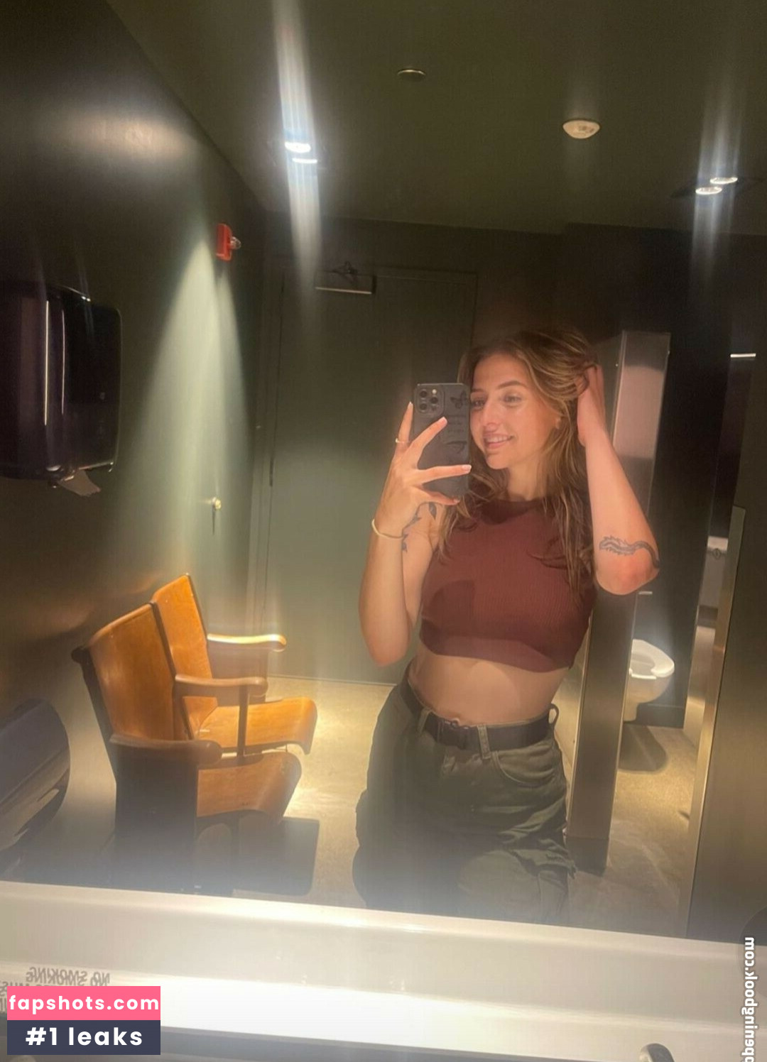 ASMR Rebecca gallery photo #17