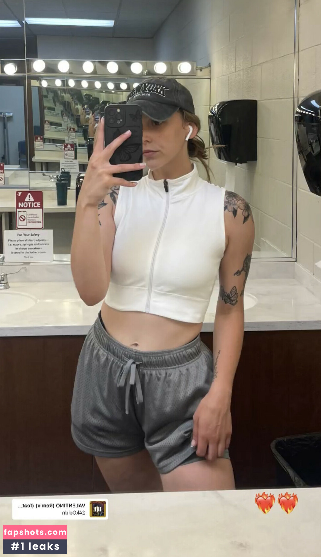 ASMR Rebecca gallery photo #18