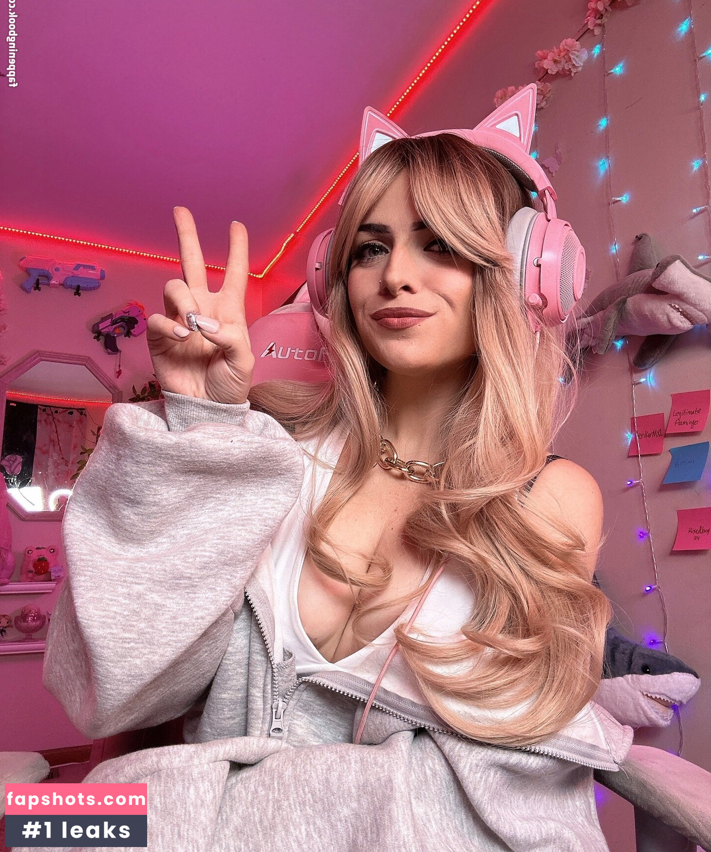 ASMR Shanny gallery photo #24