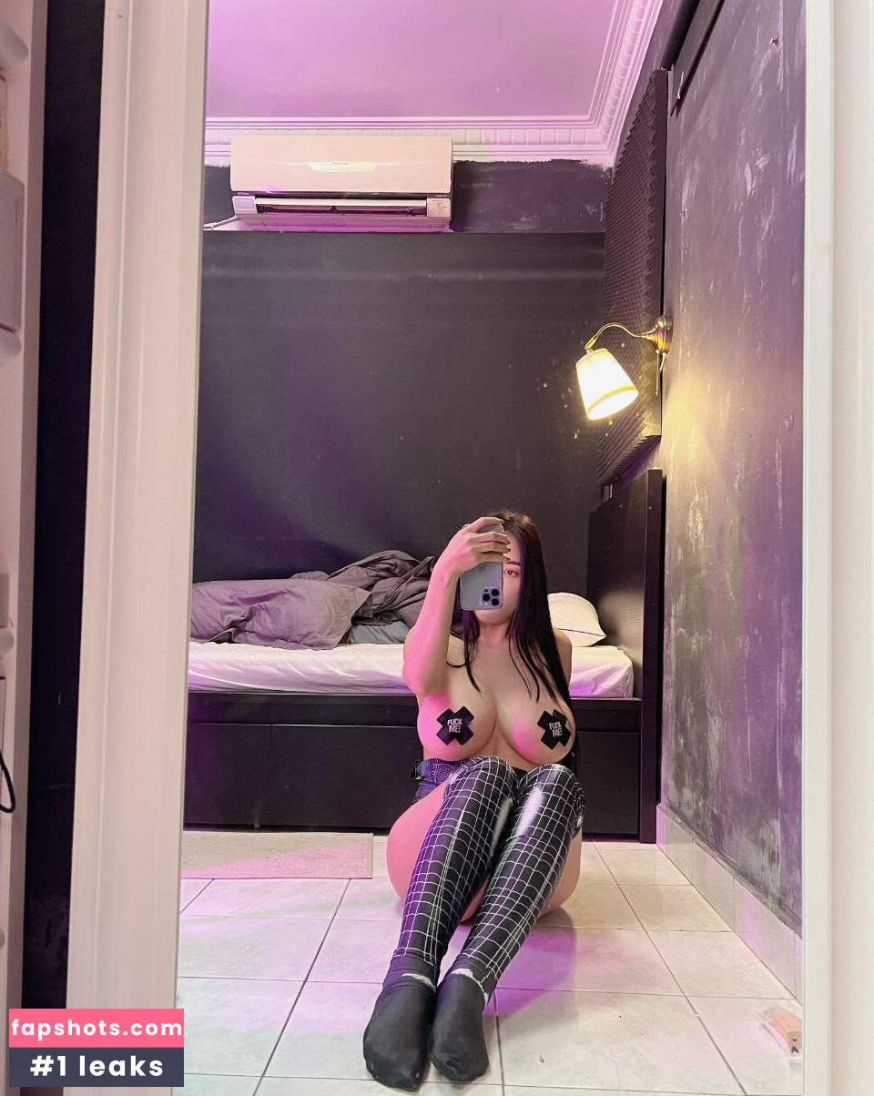 ASMR Wan gallery photo #78