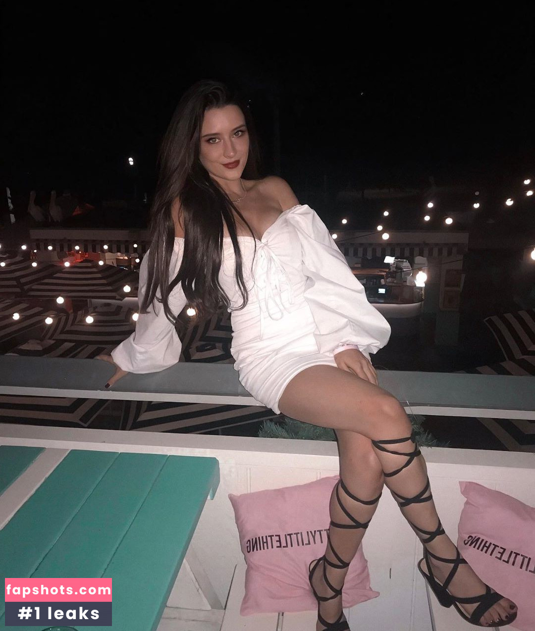 ASMR With Allie gallery photo #3