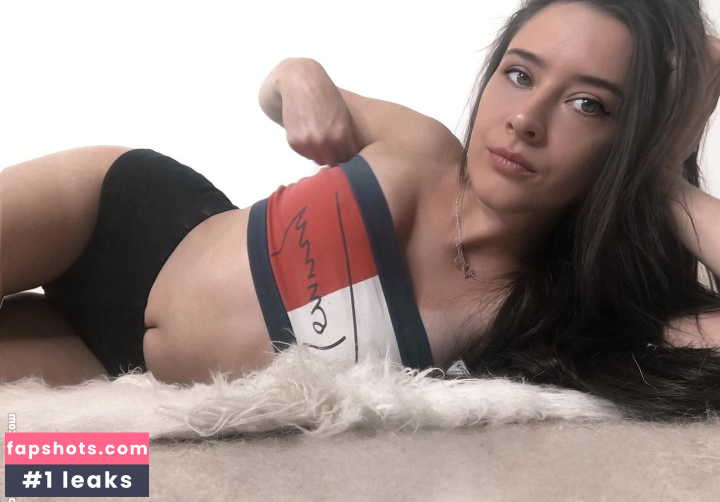 ASMR With Allie gallery photo #23