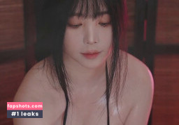 ASMR Yoon Ying gallery photo #4