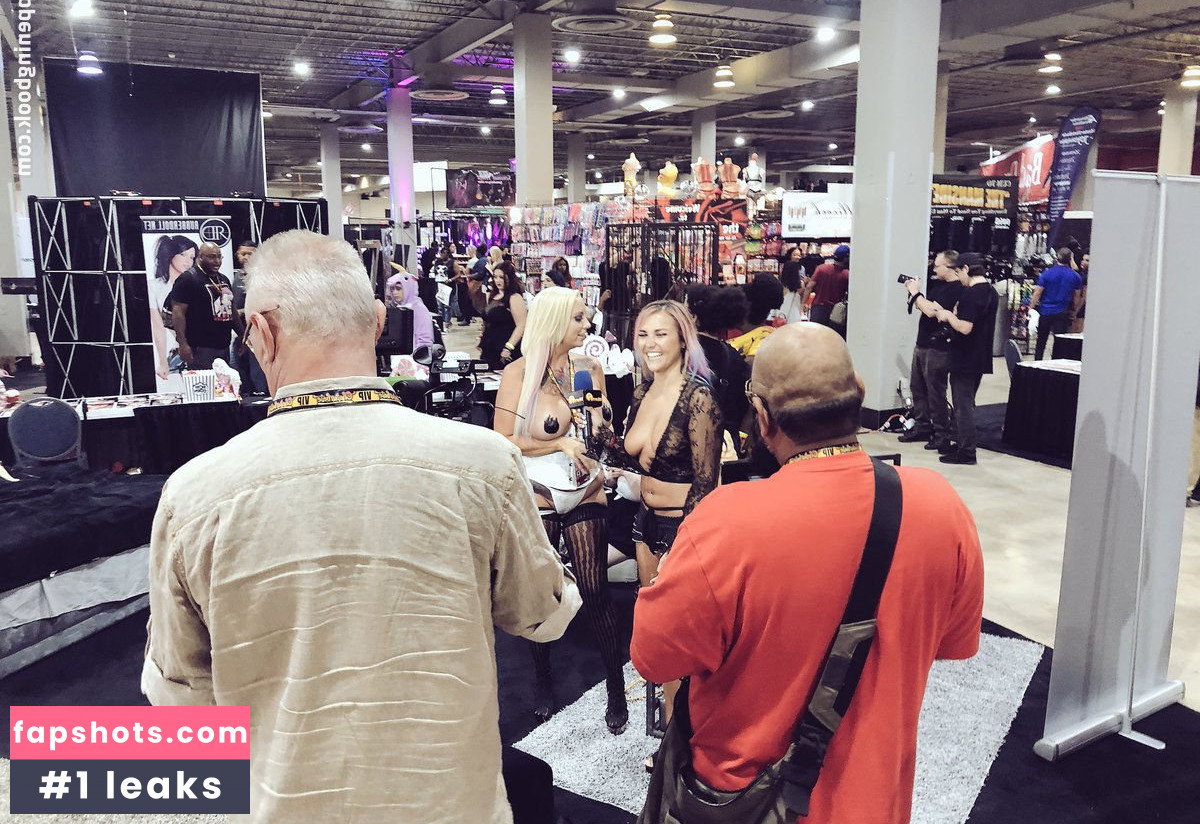 Aspen Edwards gallery photo #11