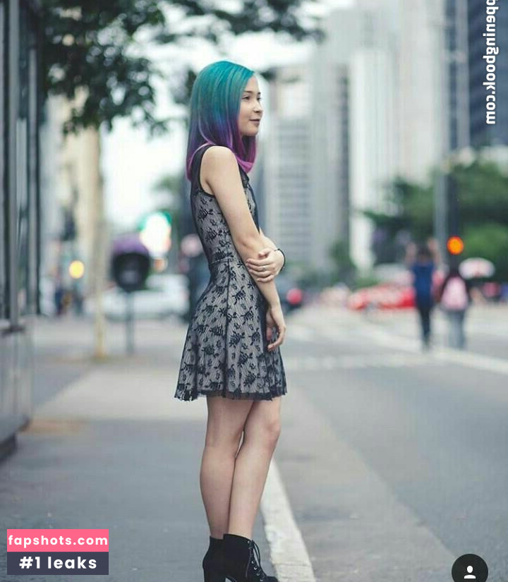 assimcomofogo nude babe gallery