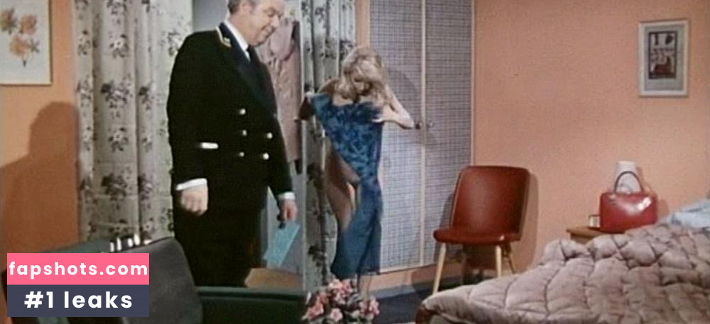 Astrid Frank gallery photo #11