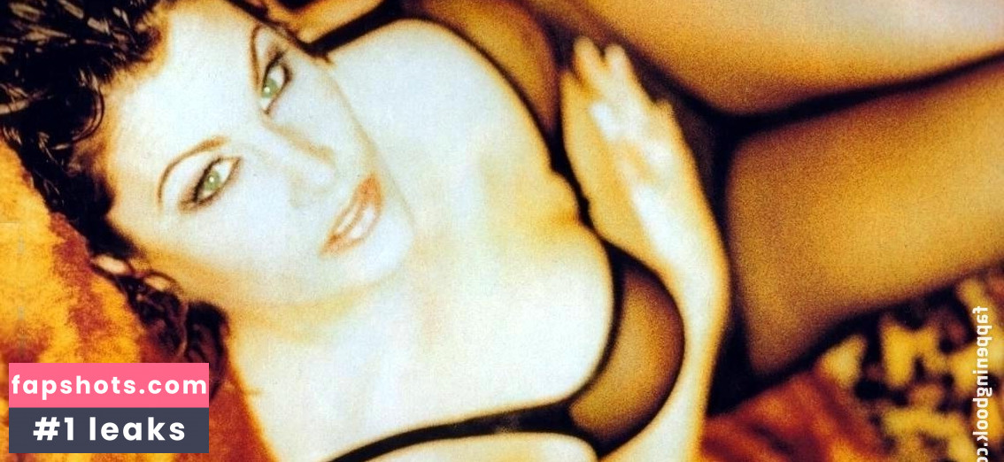 Astrid Veillon gallery photo #28