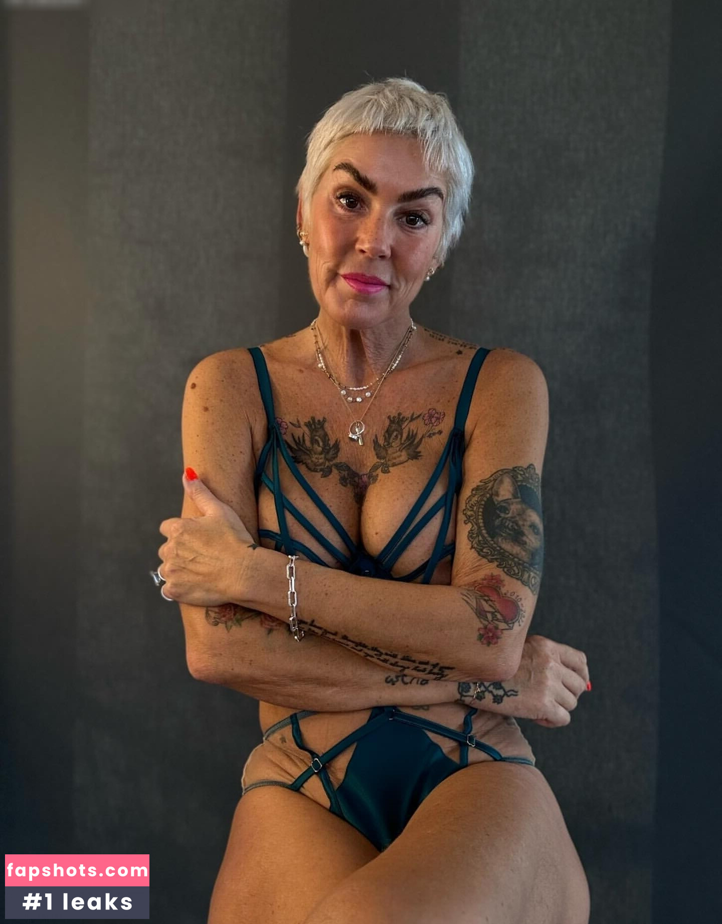 Astrid Zeegen Holt gallery photo #2