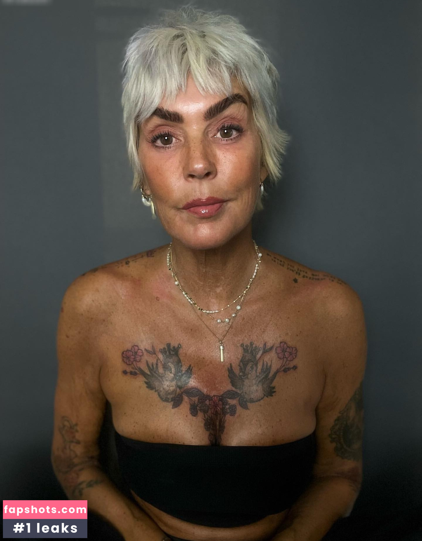 Astrid Zeegen Holt gallery photo #4