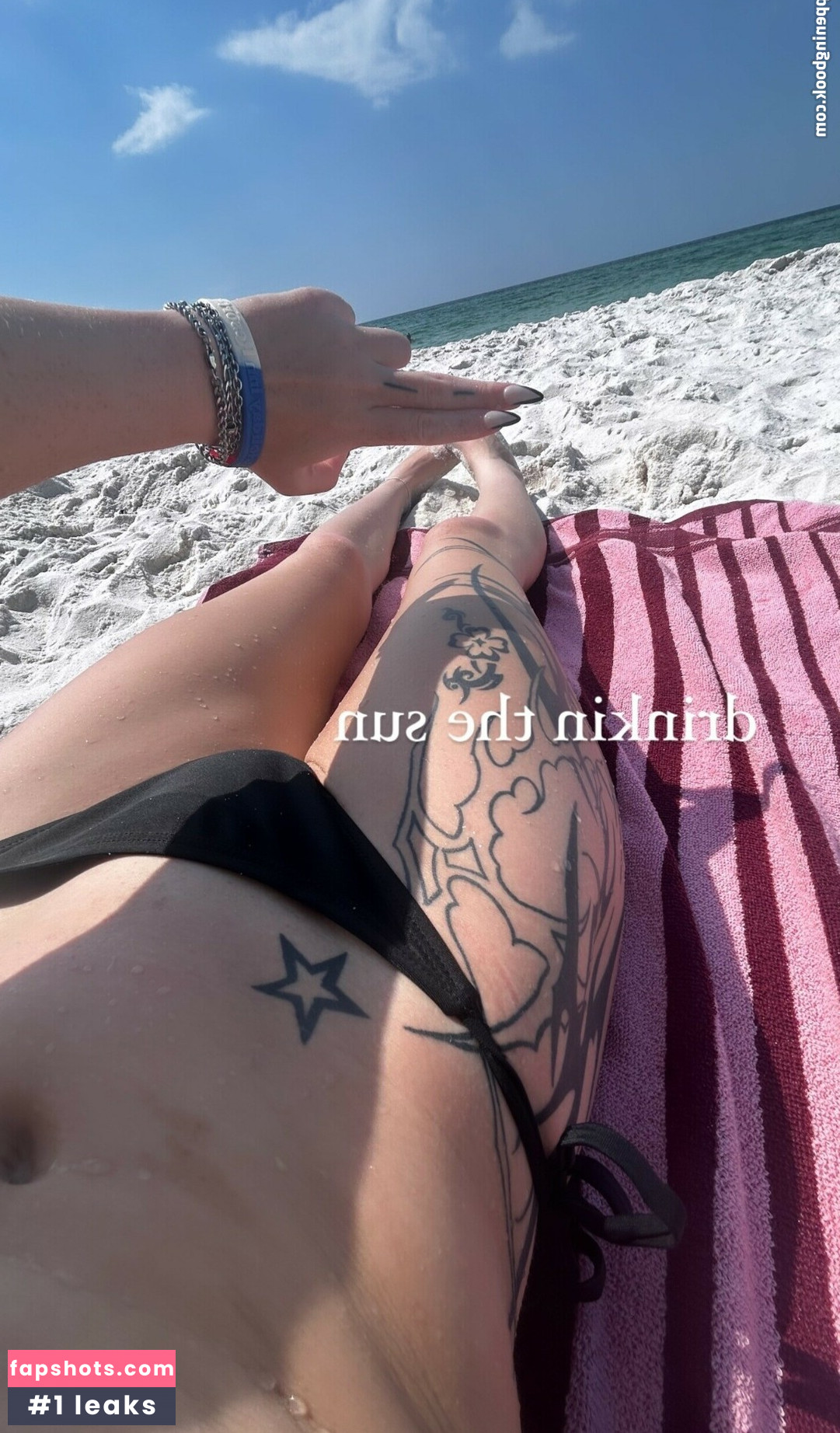 Astrouxx gallery photo #16