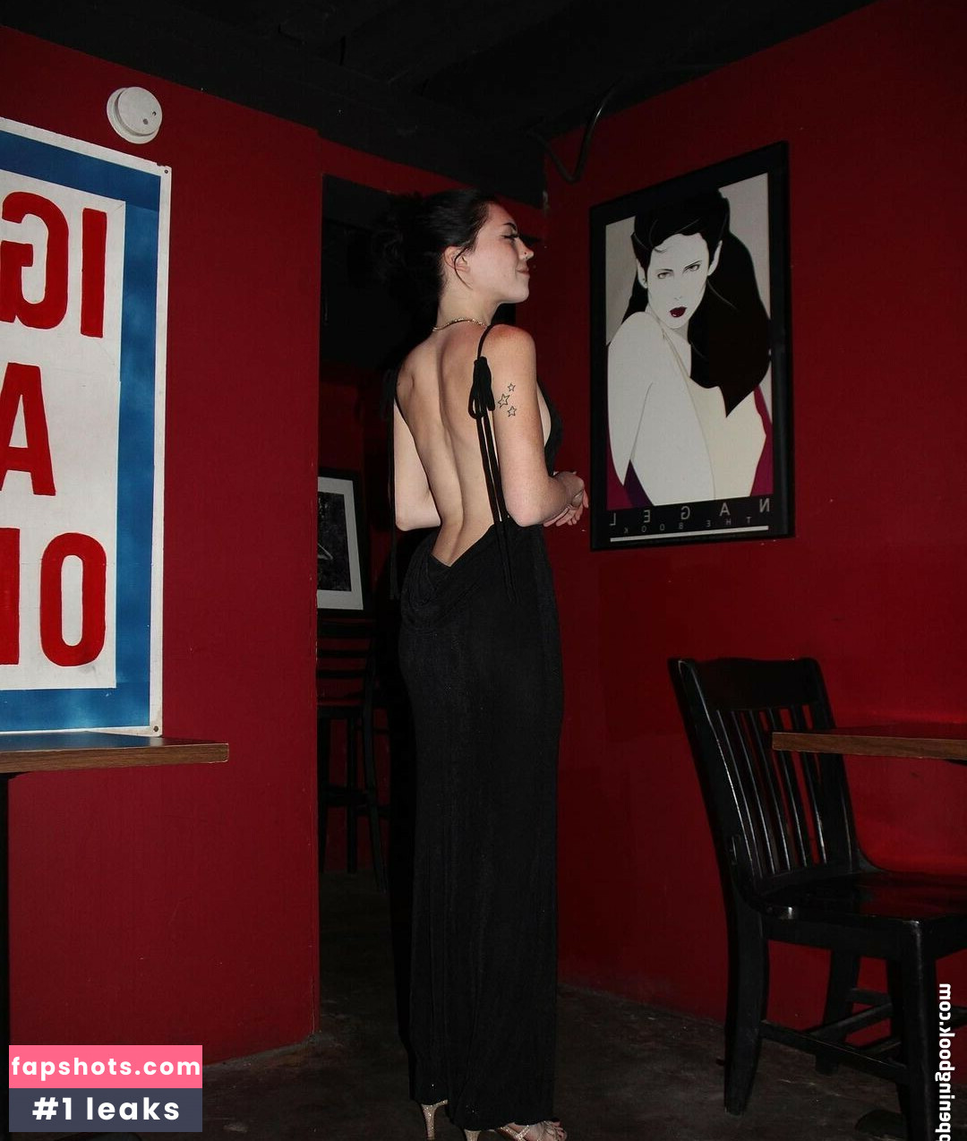 Astrouxx gallery photo #17