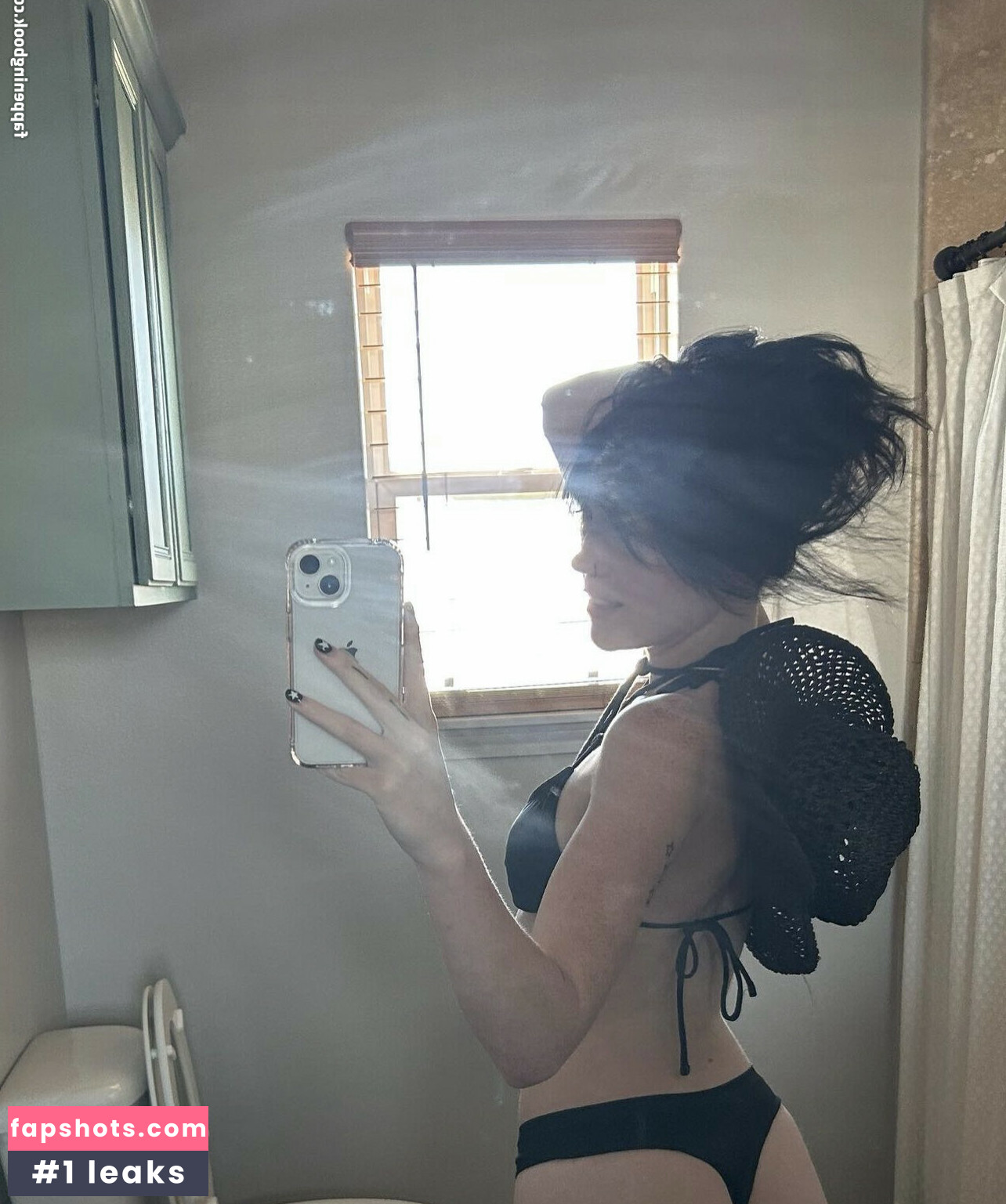 Astrouxx gallery photo #28