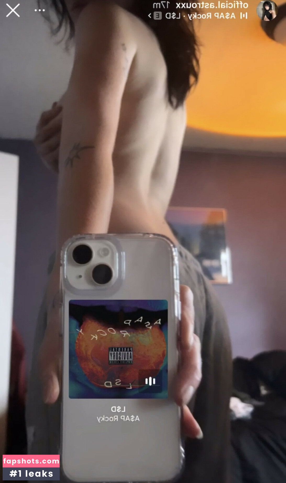 Astrouxx gallery photo #36