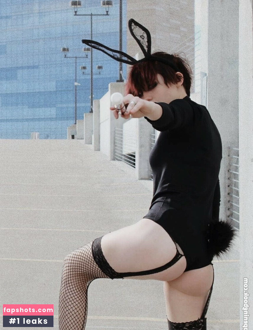 Astrouxx gallery photo #43