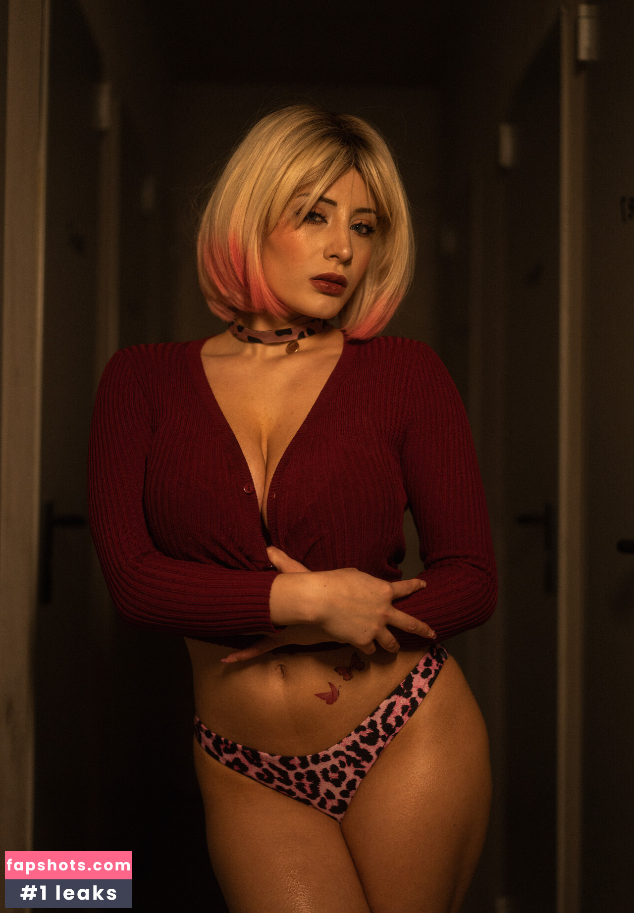 Athena Cosplay gallery photo #27