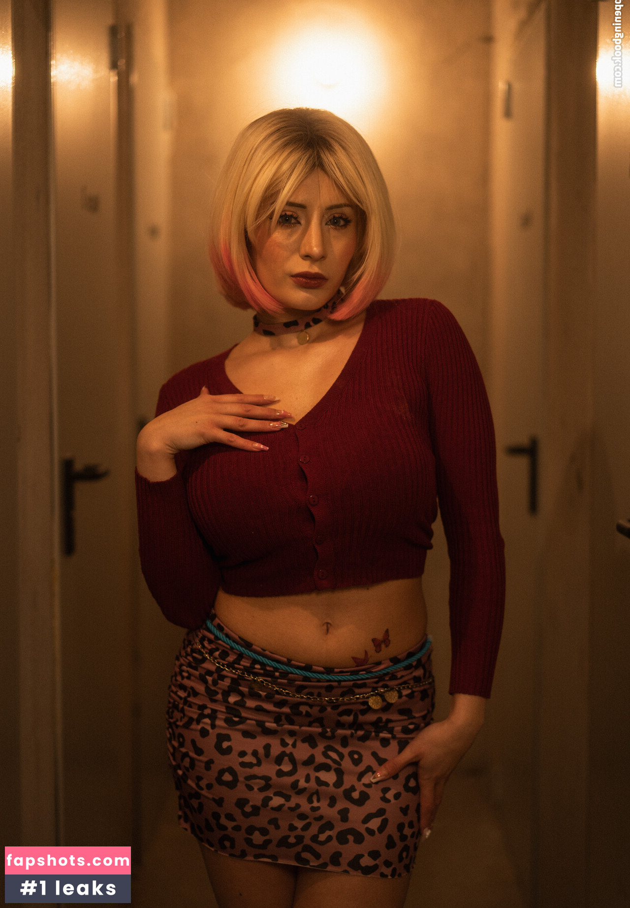 Athena Cosplay gallery photo #40