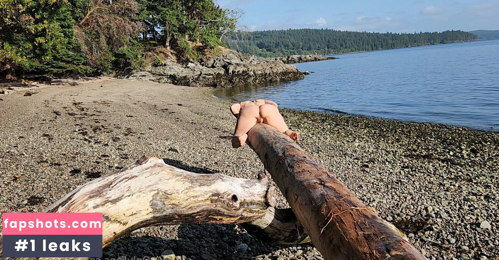 Athena Demos gallery photo #6