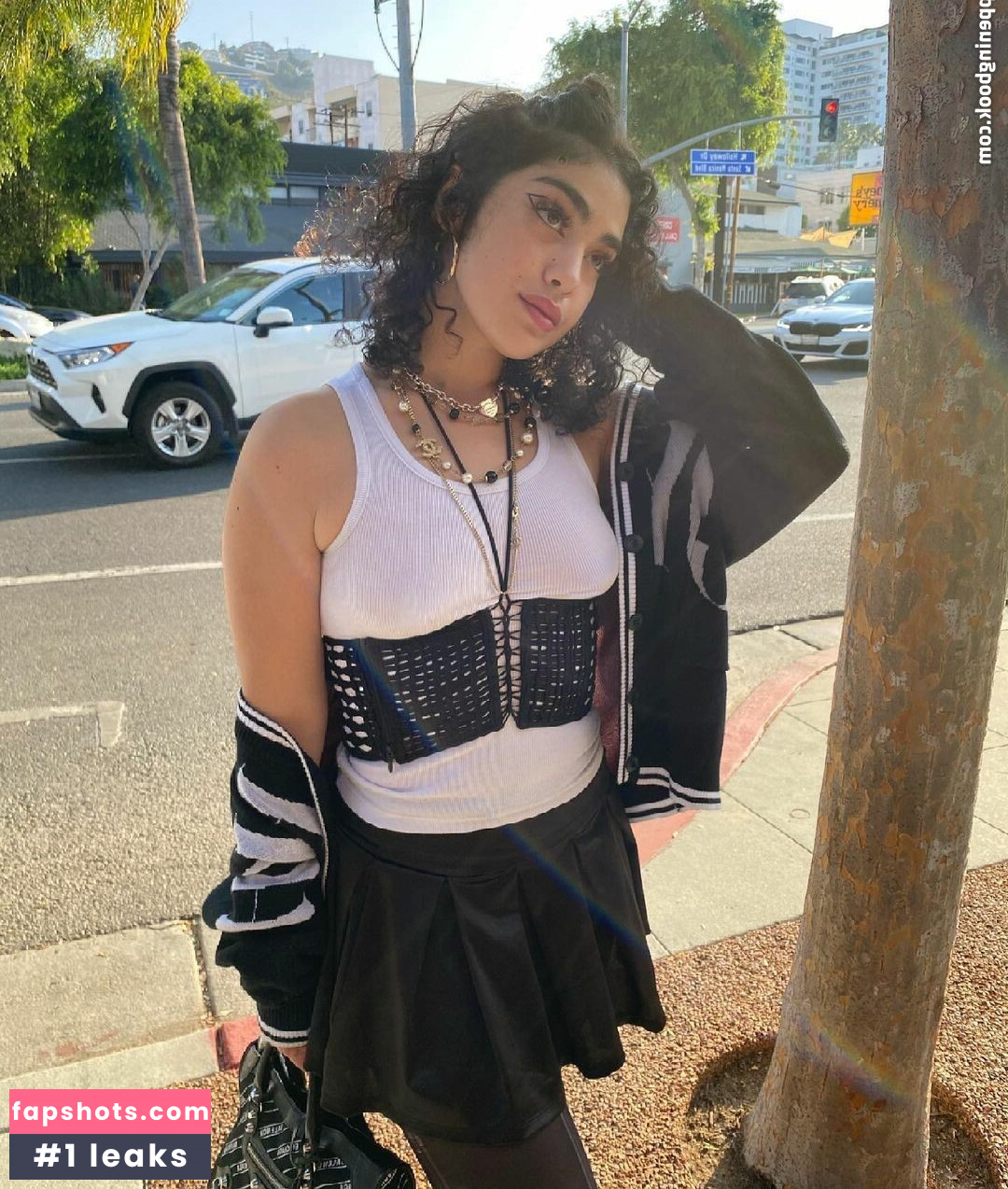 Athena Mansour gallery photo #3