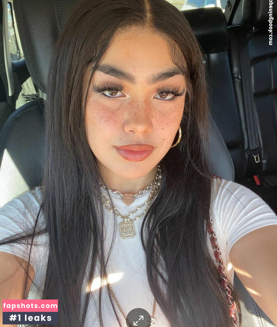 Athena Mansour gallery photo #6