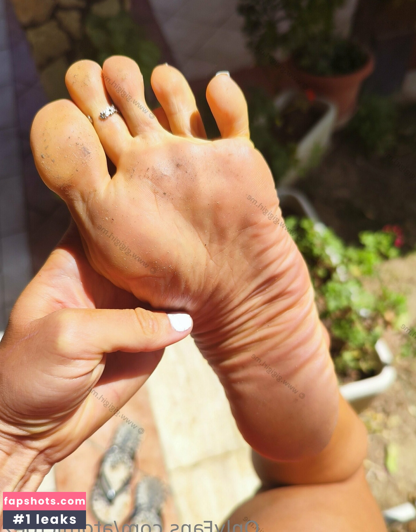 atomictoez gallery photo #33