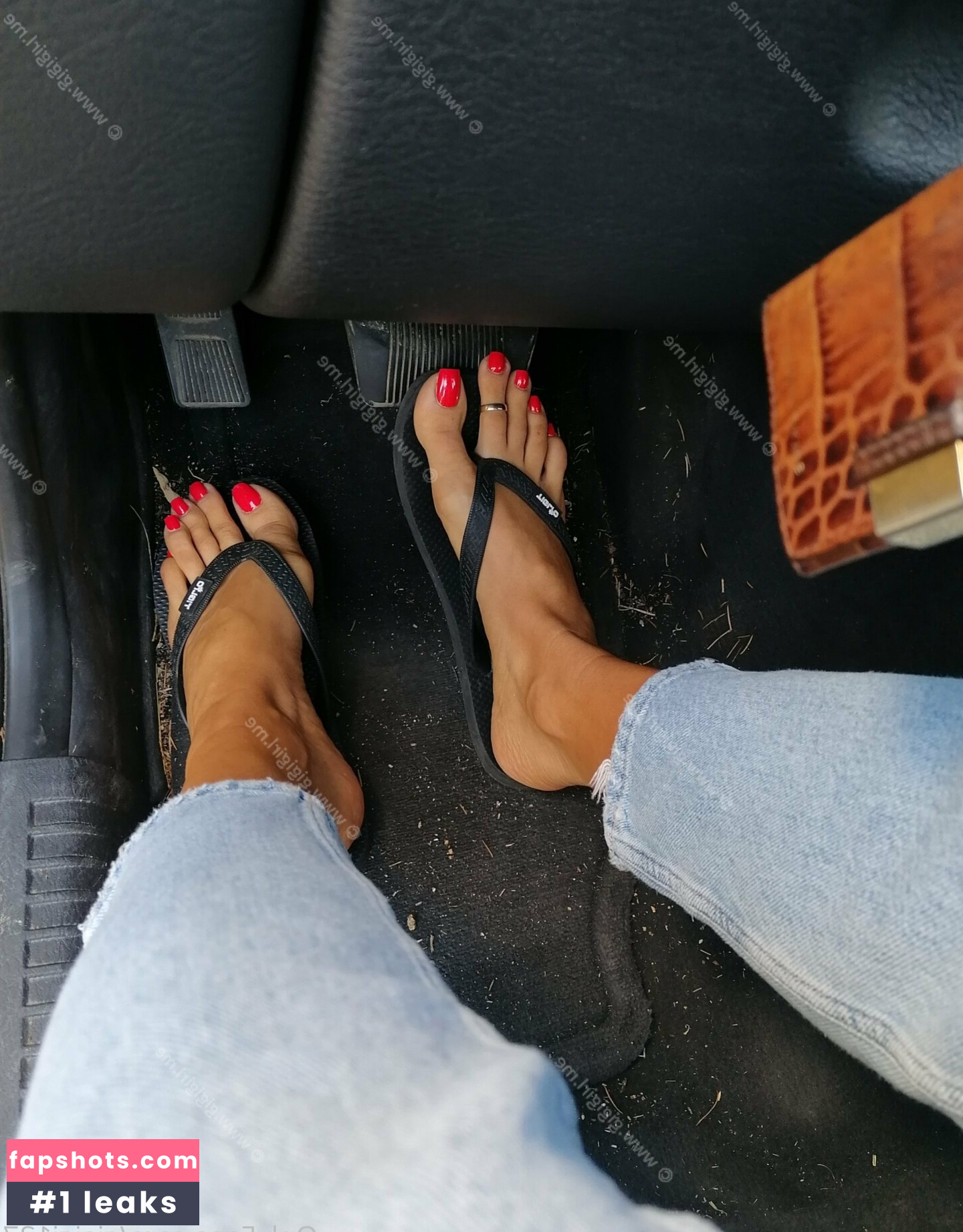 atomictoez gallery photo #42