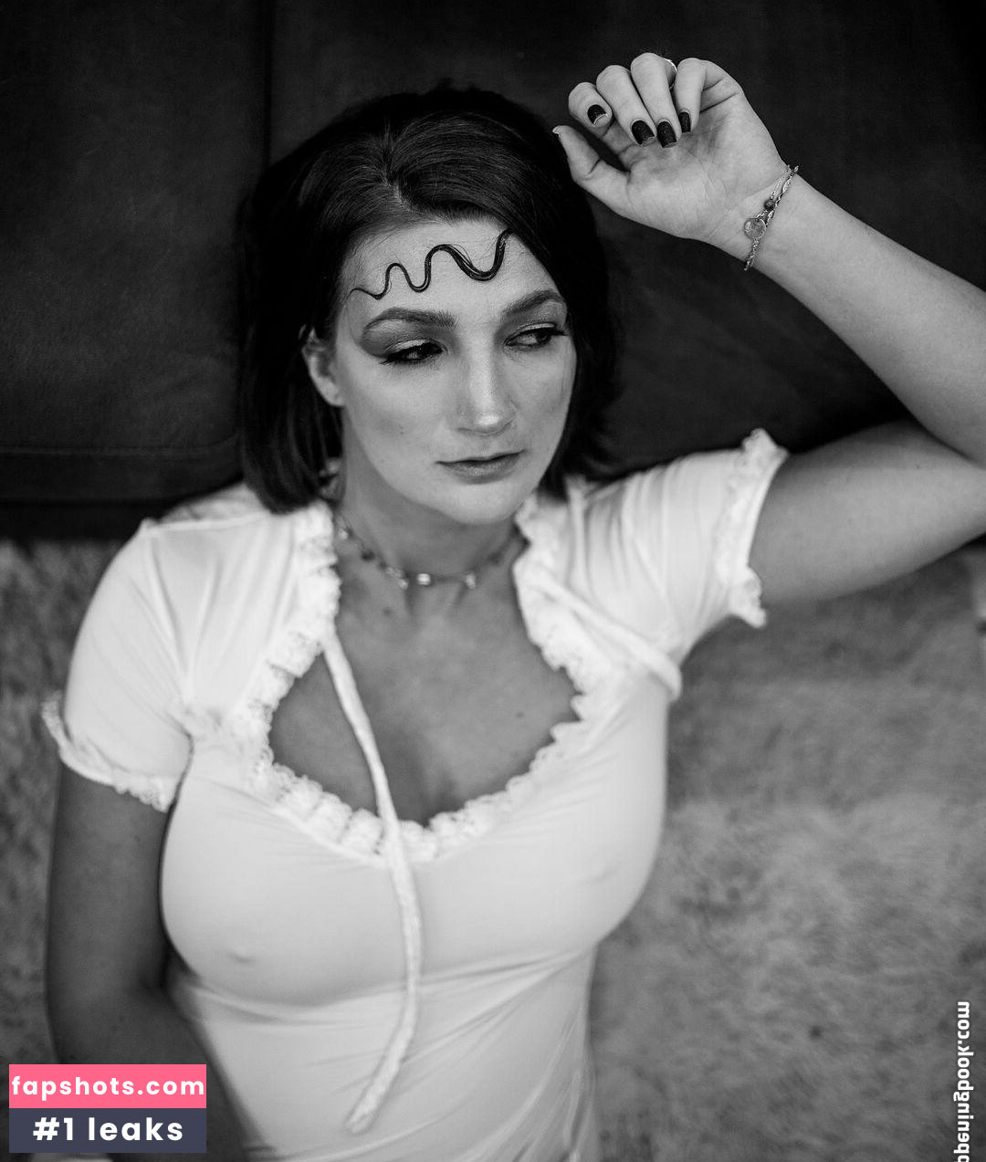 Atypiqa gallery photo #10