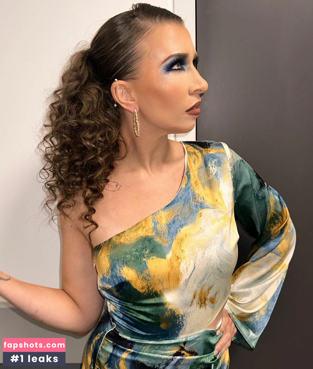 Aubrey Edwards gallery photo #7