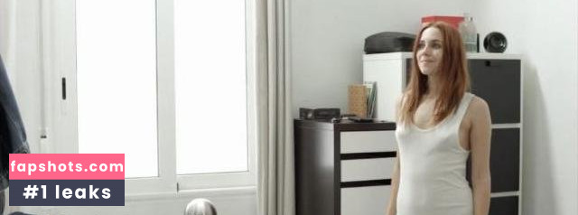 Aura Garrido gallery photo #30