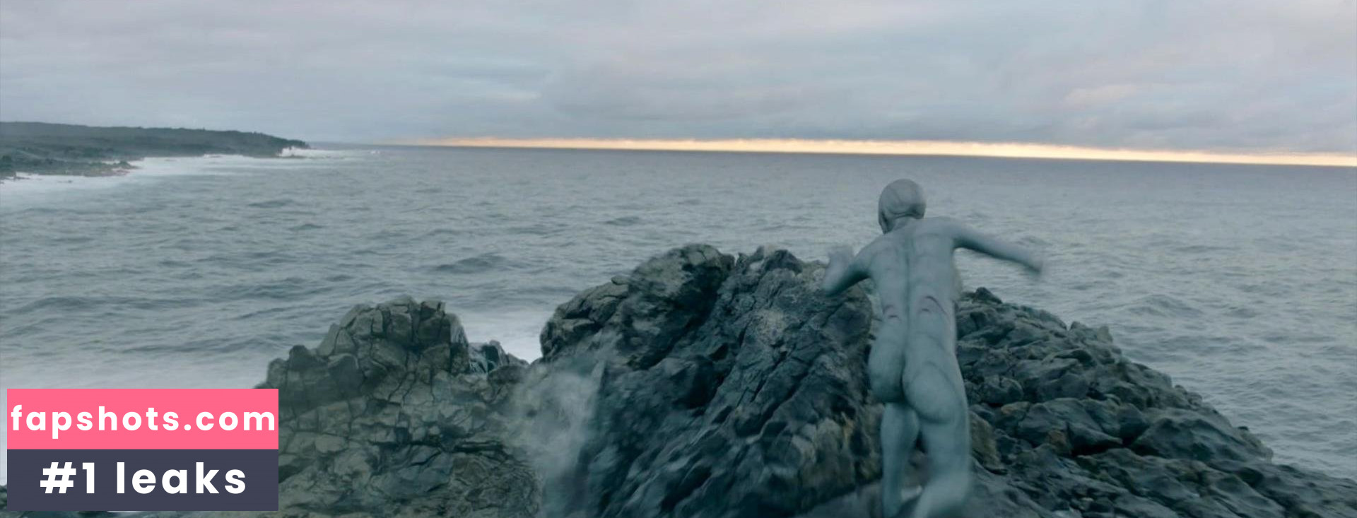 Aura Garrido gallery photo #38