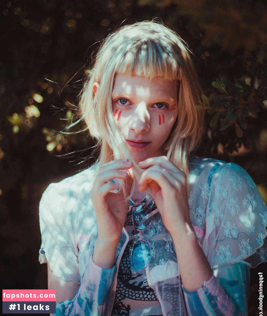 Aurora Aksnes gallery photo #113