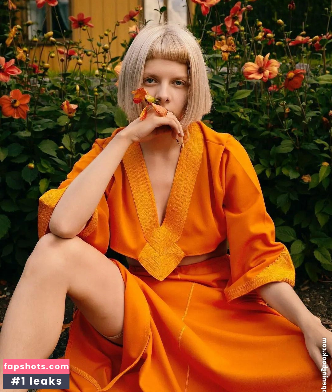 Aurora Aksnes gallery photo #124