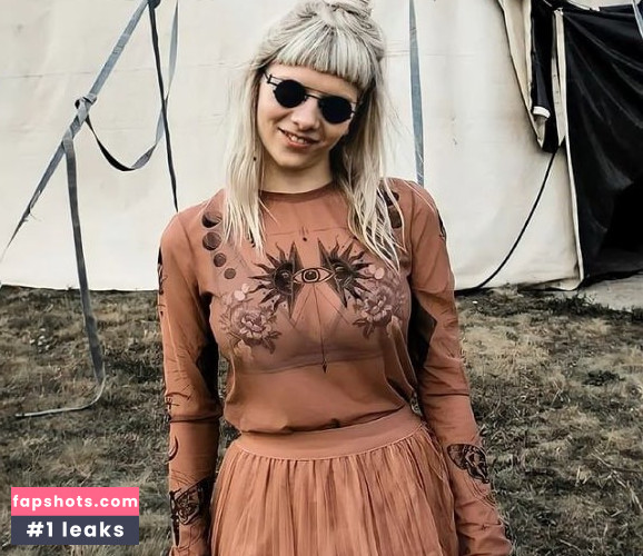 Aurora Aksnes gallery photo #153