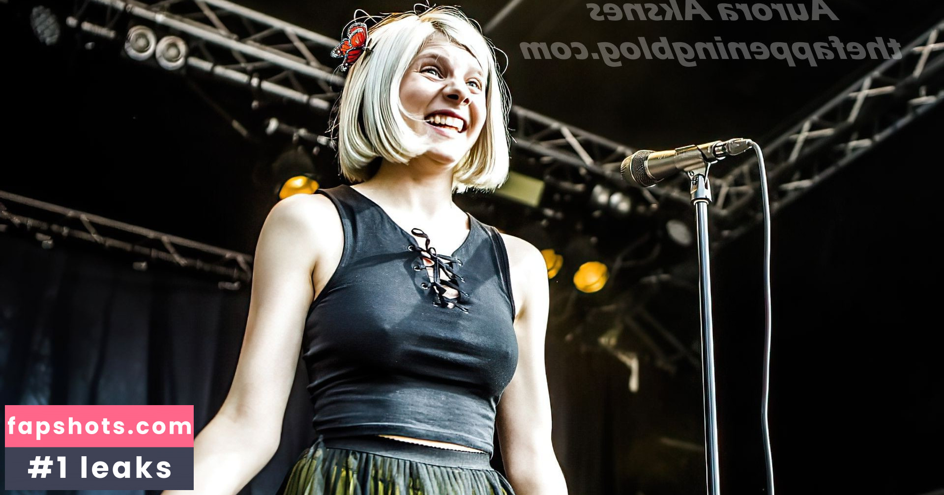 Aurora Aksnes gallery photo #158