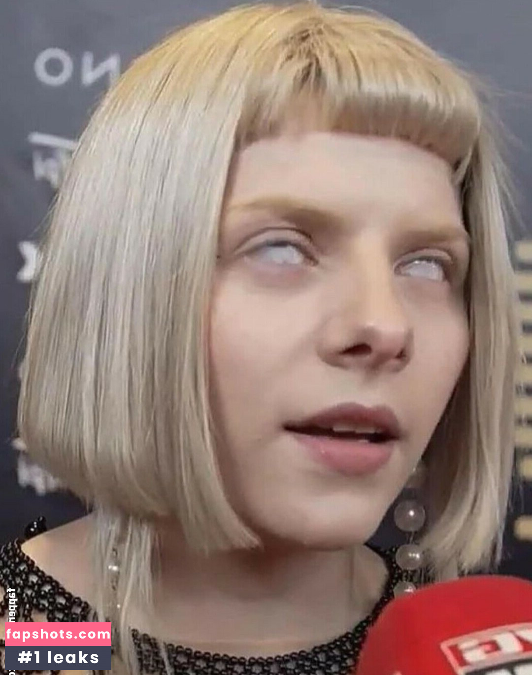 Aurora Aksnes gallery photo #62