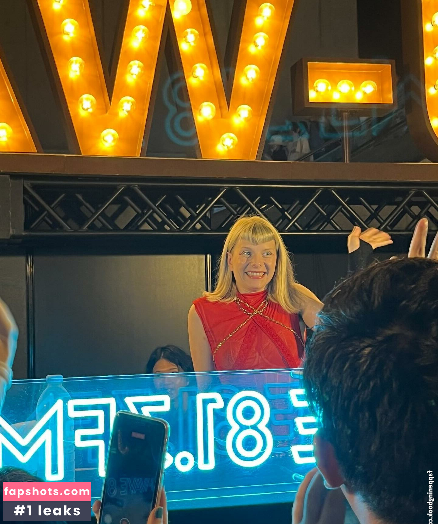 Aurora Aksnes gallery photo #73