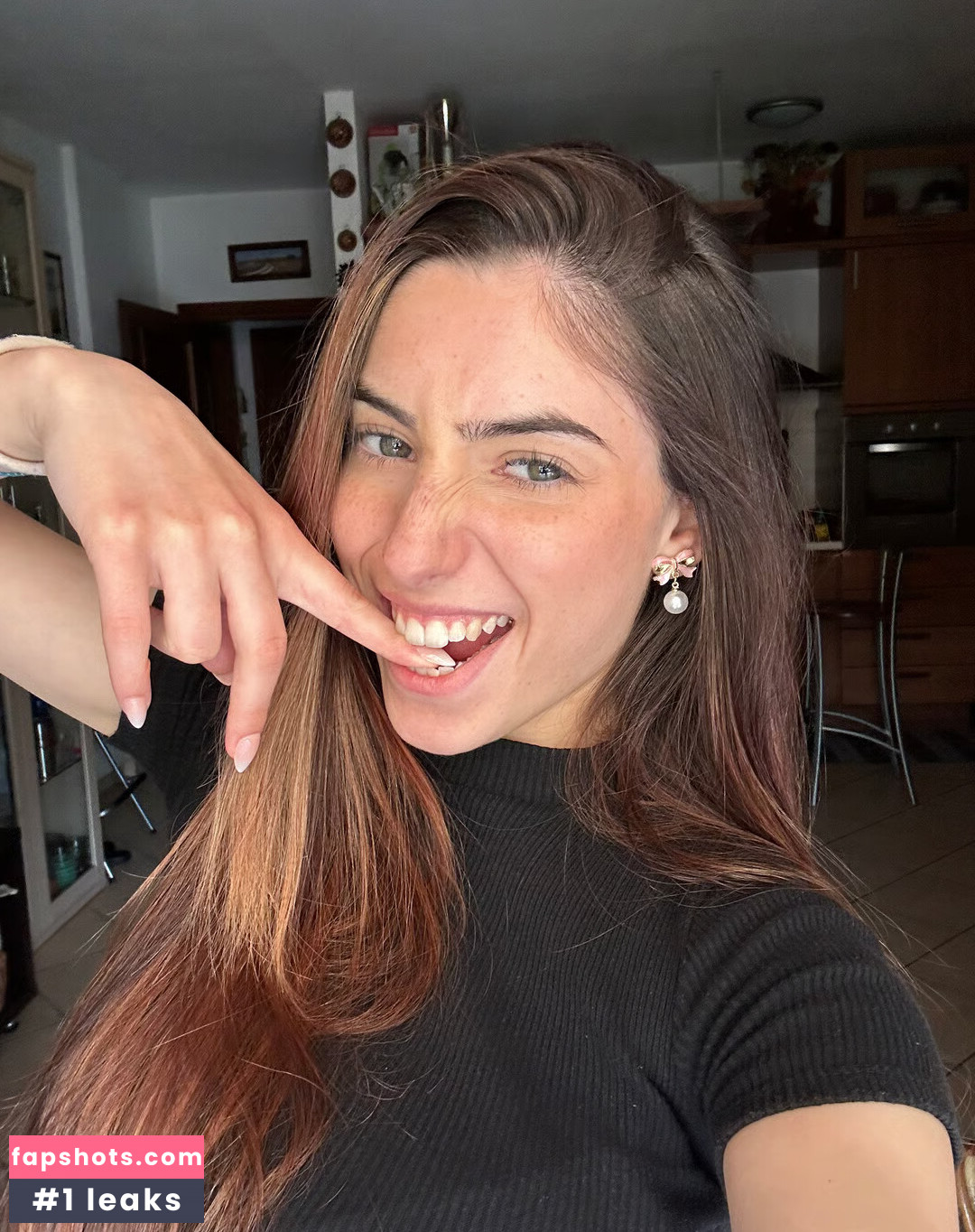 Aurora Becarelli gallery photo #22