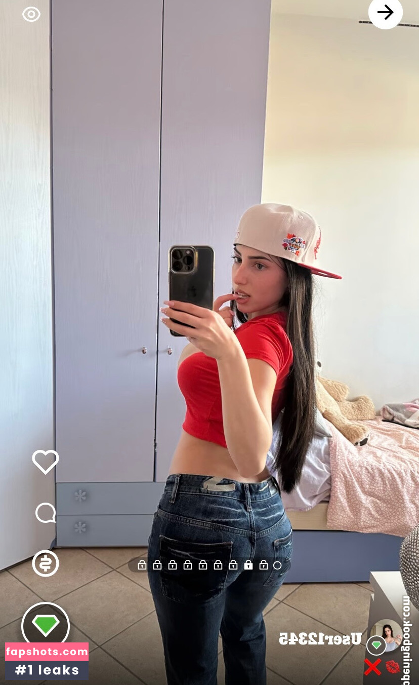 Aurora Becarelli gallery photo #5