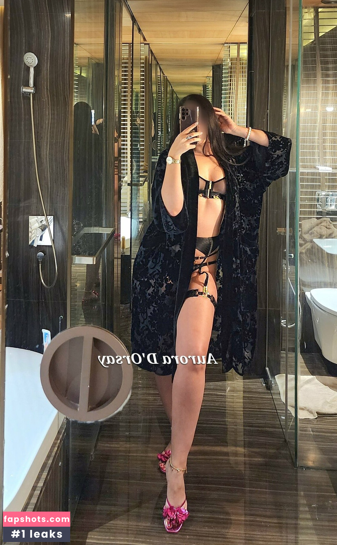 Aurora D'orsay gallery photo #5