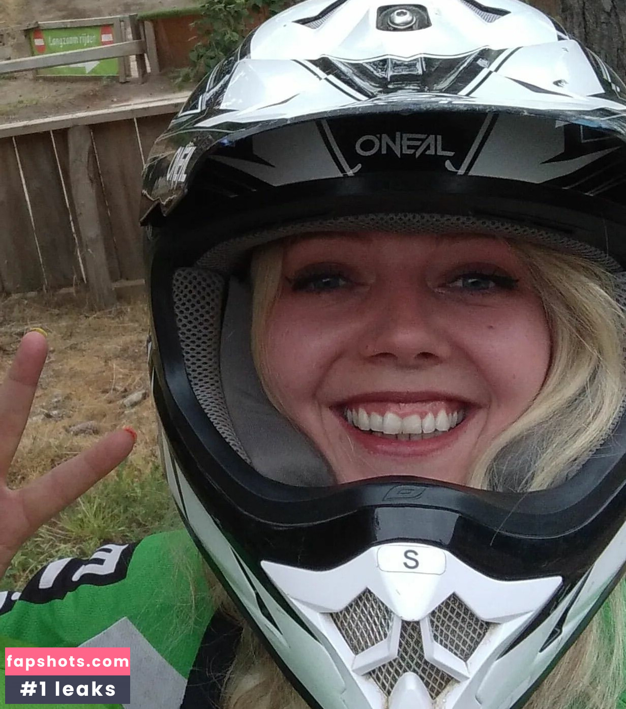 Aurora Indica gallery photo #43