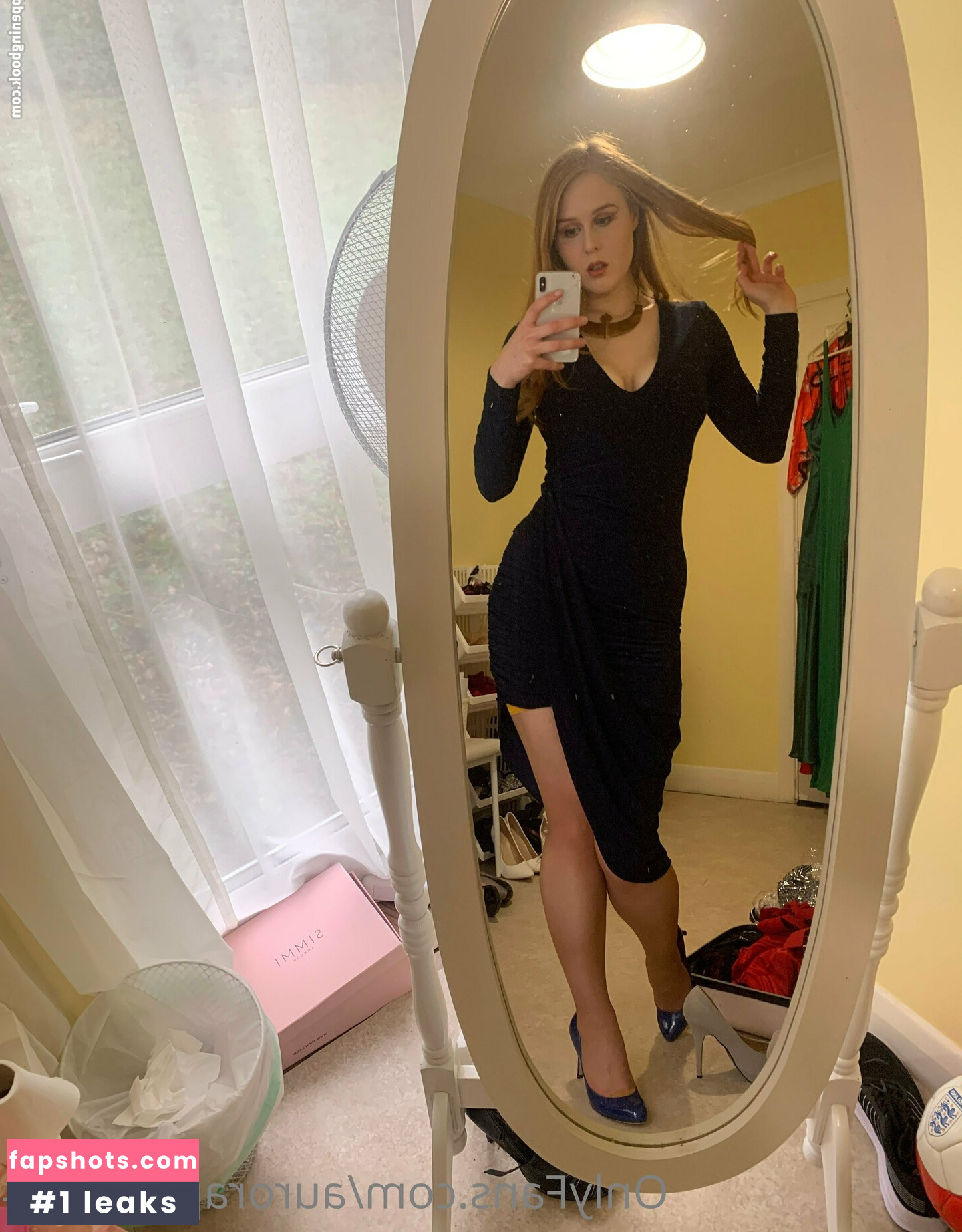 Aurora Phoenix gallery photo #2