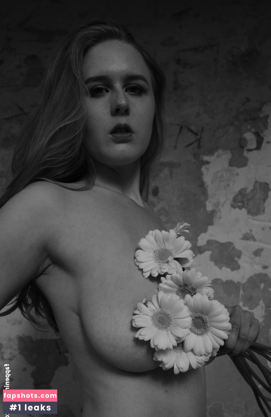 Aurora Phoenix gallery photo #120